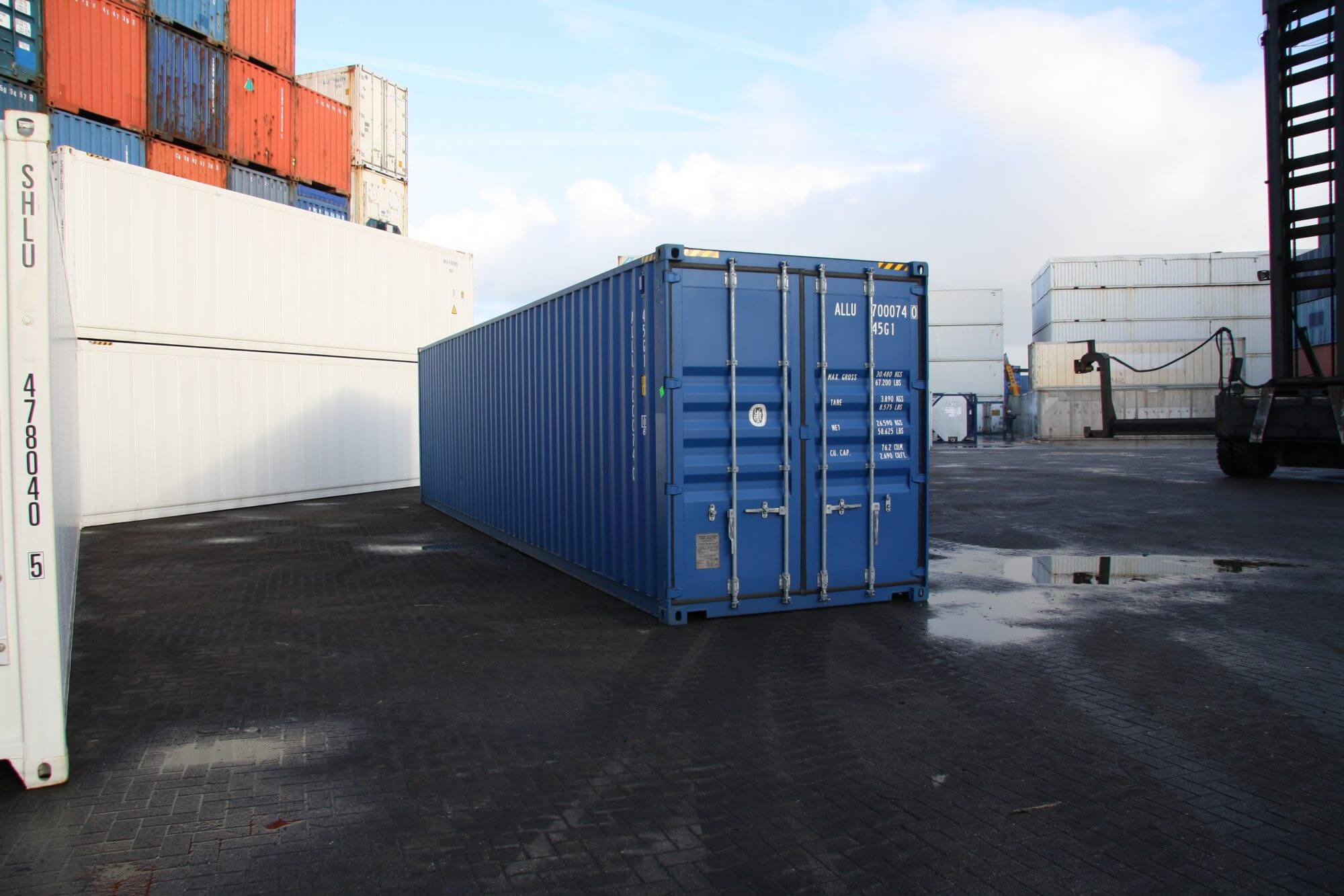 Een container van 12 meter lang staat bekend als 40FT container.