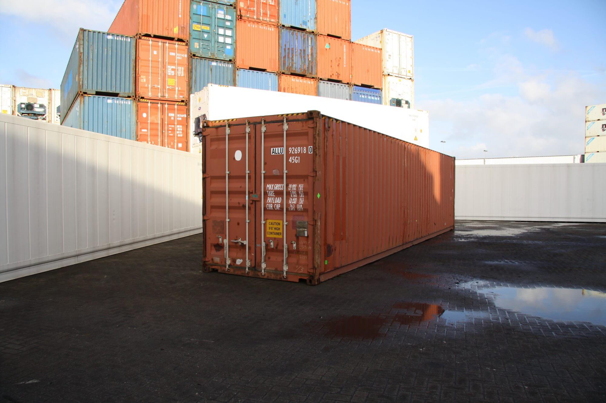 Alconet biedt B-kwaliteit gebruikte zeecontainers te koop aan.